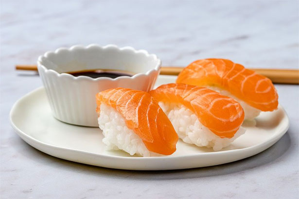 Sushi Cá Hồi